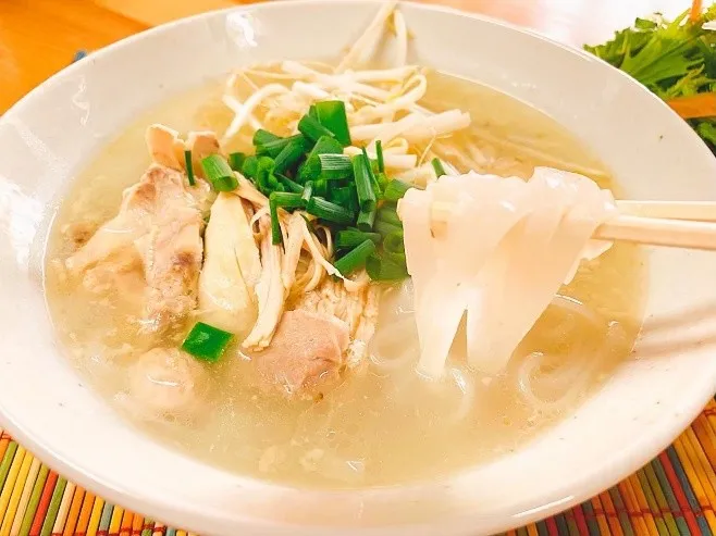ベトナム料理シンチャオのスタジアムグルメ