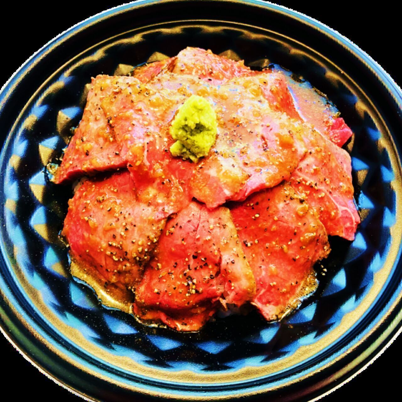肉山キッチンカーの写真