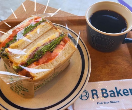 R Bakerの写真